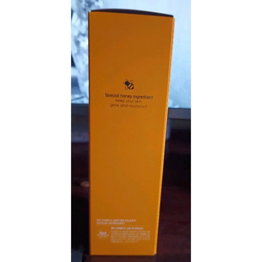 Banila Co Miss Flower & Mr. Honey Propolis Rejuvenating Ampoule Mist  NIB